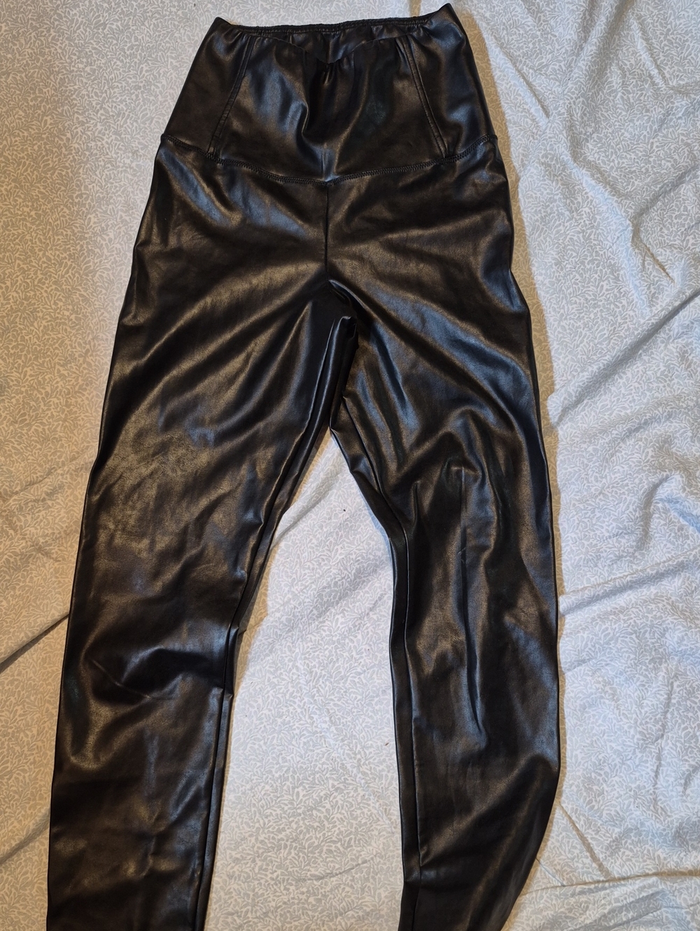 Wilfred Black Faux Leather High-Rise Leggings - Picture 1 of 2